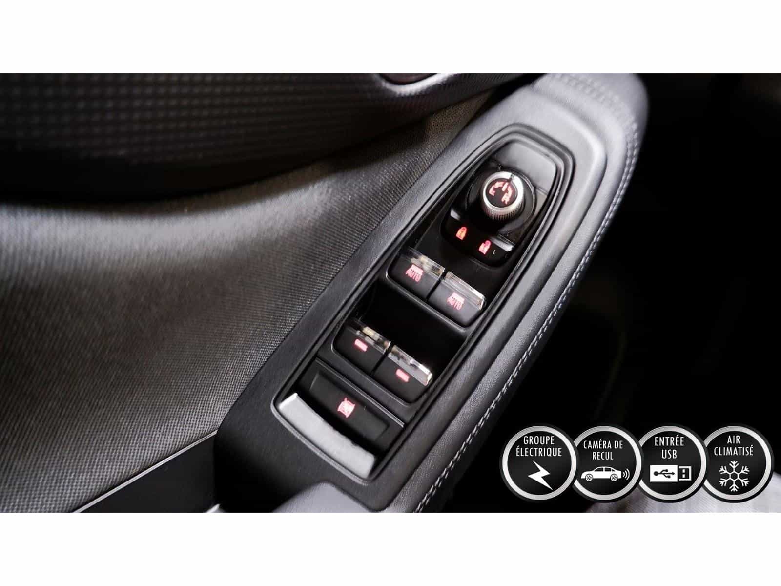 2023 Subaru Forester 2.5i Touring - Image 9