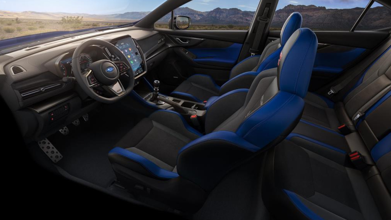 vue de l'habitacle d'un Subaru WRX 2025