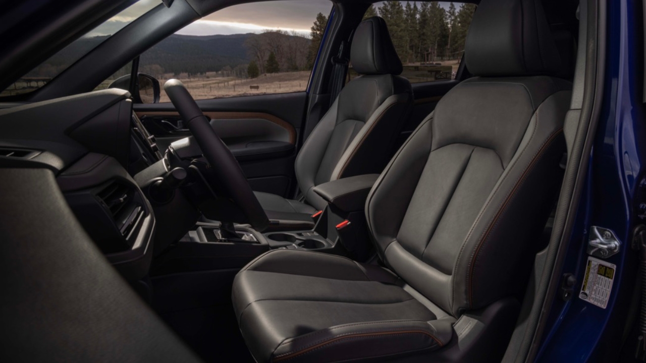 vue de l'habitacle d'un Subaru Forester 2025